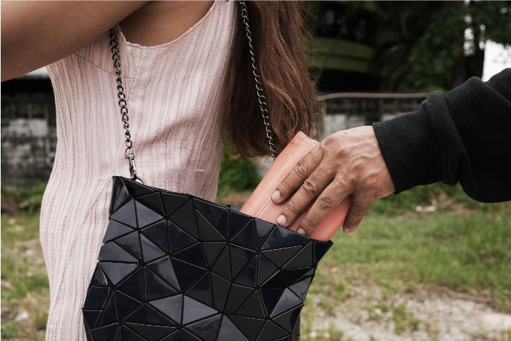 Que se considera delito leve de hurto